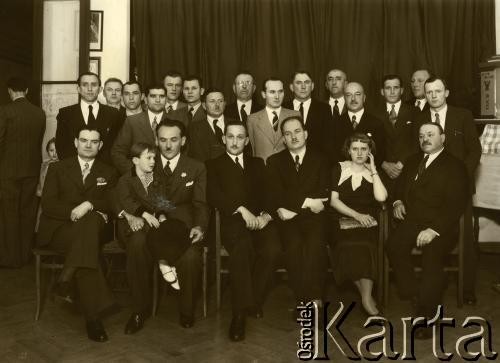 Lata 30., Buenos Aires, Argentyna.
Pracownicy Banco Polaco.
Fot. NN, zbiory Biblioteki Polskiej im. Ignacego Domeyki w Buenos Aires (Biblioteca Polaca Ignacio Domeyko)