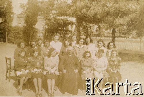 1942, Villa Angela, prowincja Chaco, Argentyna.
Spotkanie wspólnoty parafialnej.
Fot. NN, ze zbiorów Archivo Historico-Central 
