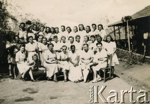 1946, Valivade-Kolhapur, Indie.
Klasa II 