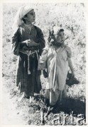 Kwiecień-maj 1936, Fez, Maroko.
Dziewczynki. Zdjęcie wykonano podczas pierwszego rejsu wycieczkowego transatlantyka MS 
