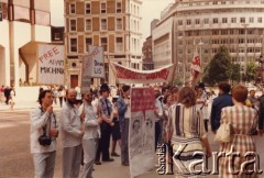 1984, Londyn, Anglia, Wielka Brytania.
Działacze skupieni wokół ruchu Solidarity with Solidarity przed budynkiem redakcji gazety 