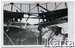 1944, Lwów, USRR, ZSRR.
Dokumentacja po zniszczeniu przez Sowietów elementów konstrukcyjnych przy ekspozycji 
