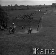 Lata 60., Warszawa, Polska.
Zawody motocrossowe.
Fot. Marek Zürn, zbiory Fundacji Ośrodka KARTA