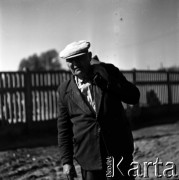 Lata 60., Warszawa, Polska.
Targowisko na ulicy Marymonckiej.
Fot. Marek Zürn, zbiory Fundacji Ośrodka KARTA