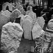 Lata 60., Kraków, Polska.
Remuh - cmentarz żydowski na krakowskim Kazimierzu.
Fot. Marek Zürn, zbiory Fundacji Ośrodka KARTA