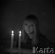 1967-69, Warszawa, Polska.
Maryla Rodowicz, piosenkarka, n/z jako studentka Akademii Wychowania Fizycznego.
Fot. Marek Zürn, zbiory Fundacji Ośrodka KARTA