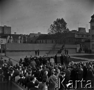 09.1969, Płock, Polska.
Uroczystość odsłonięcia Pomnika 13 Straconych, upamiętniającego członków ruchu oporu straconych w tym miejscu przez hitlerowców w 1942 roku.
Fot. Marek Zürn, zbiory Fundacji Ośrodka KARTA