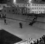 09.1969, Płock, Polska.
Uroczystość odsłonięcia Pomnika 13 Straconych, upamiętniającego członków ruchu oporu straconych w tym miejscu przez hitlerowców w 1942 roku.
Fot. Marek Zürn, zbiory Fundacji Ośrodka KARTA