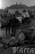 Lata 60., miejsce nieznane.
Jarmark cygański.
Fot. Marek Zürn, zbiory Fundacji Ośrodka KARTA