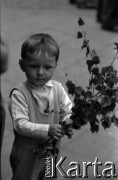 Lata 60., Biała Podlaska, Polska.
Procesja w Boże Ciało.
Fot. Marek Zürn, zbiory Fundacji Ośrodka KARTA