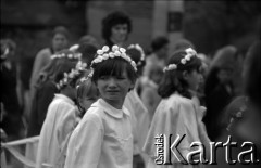 Lata 60., Biała Podlaska, Polska.
Procesja w Boże Ciało.
Fot. Marek Zürn, zbiory Fundacji Ośrodka KARTA
