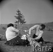 Lata 60., Podhale, Polska.
Strzyżenie owiec.
Fot. Marek Zürn, zbiory Fundacji Ośrodka KARTA