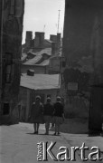 Lata 60., Lublin, Polska.
Uliczka na Starym Mieście.
Fot. Marek Zürn, zbiory Fundacji Ośrodka KARTA