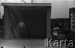 Lata 60., Warszawa, Polska.
Stacja PKP Warszawa Powiśle.
Fot. Marek Zürn, zbiory Fundacji Ośrodka KARTA