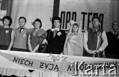 Lata 60., Warszawa, Polska.
Przedstawienie teatru studenckiego.
Fot. Marek Zürn, zbiory Fundacji Ośrodka KARTA