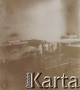 1900-1920, miejsce nieznane, Polska.
Sala w szpitalu.
Fot. NN, kolekcja rodziny Walińskich, zbiory Fundacji Ośrodka KARTA