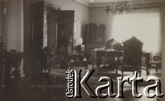 1930-1940, Jarantów, Polska.
Wnętrze dworu.
Fot. NN, kolekcja rodziny Walińskich, zbiory Fundacji Ośrodka KARTA