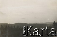 1930-1940, miejsce nieznane, Polska.
Krajobraz górski.
Fot. NN, kolekcja rodziny Walińskich, zbiory Fundacji Ośrodka KARTA