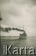 1930-1940, Zatoka Gdańska, Polska.
Statek  Wanda na morzu.
Fot. NN, kolekcja rodziny Walińskich, zbiory Fundacji Ośrodka KARTA