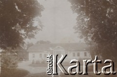 1908, Sokola Góra, Polska.
Dwór.
Fot. NN, kolekcja rodziny Walińskich, zbiory Fundacji Ośrodka KARTA