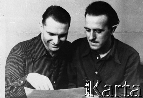 Brak daty, Poćma, Mordwińska ASRR, ZSRR.
Portret dwóch mężczyzn, od lewej Wojciech Zakrzewski, Witek Wilczyński. 