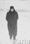 1953, Norylsk, Krasnojarski Kraj, ZSRR
Wacław Olasikowicz - portret zimowy na tle krajobrazu. 
Fot. NN, zbiory Ośrodka KARTA, przekazał Wacław Olasikowicz