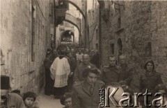 po 1942, Jerozolima, Palestyna
Wielkanoc, procesja z udziałem żołnierzy Armii Andersa, na zdjęciu m.in. Karol Godowski 
Fot. NN, zbiory Ośrodka KARTA, udostępniła Alicja Dymecka.