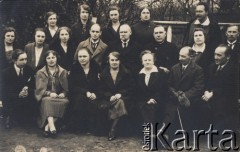 1927, Poniewież, Litwa
Nauczyciele polskiego gimnazjum.
Fot. NN, zbiory Ośrodka KARTA, udostępniła Dorota Cywińska.
 
