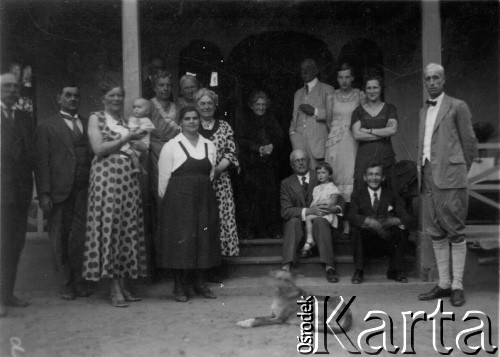 Przed 1939, brak miejsca
Rodzina Borowiczów.
Fot. NN, zbiory Ośrodka KARTA, udostępniła Dorota Cywińska.
 

