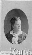 Przed 1900, Wilno, Rosja
Adela z Warewiczów Ciemnołońska, żona Ludwika Ciemnołońskiego, właściciela majątku Godzie.
Fot. zakład 