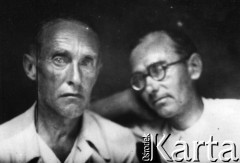 1944, Namangan, Namangańska obł., Uzbecka SRR, ZSRR.
Portret dwóch mężczyzn, z prawej inżynier Zygmunt Wzorek deportowany ze Lwowa do ZSRR w 1940 r.
Fot. NN, zbiory Ośrodka KARTA, udostępniła Aniela Wzorek