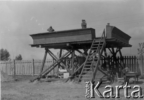 06.1941, Warszawa, Polska.
Niemiecki posterunek, punkt obserwacyjny. 
Fot. z albumu gen. Hellmutha Bienecka, przekazał Piotr Kleeberg, zbiory Fundacji Ośrodka KARTA