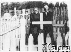Czerwiec 1956, Piskunowka, Krasnojarski Kraj, ZSRR.
Mogiła Wiktora Hajdula zmarłego podczas zesłania w lutym 1955 r.
Fot. NN, zbiory Ośrodka KARTA, udostępniła Maria Hajdul