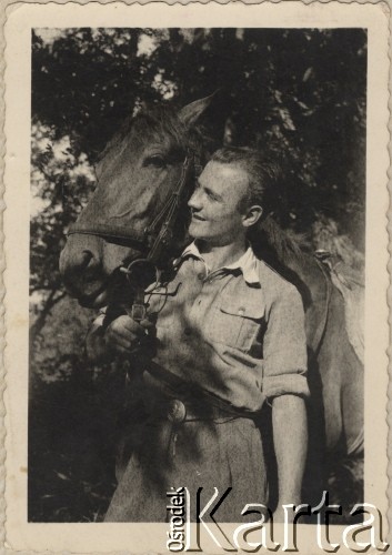 Wrzesień 1943, Kiszyniów, Rumunia.
Tadeusz Gaydamowicz.
Fot. NN, zbiory Ośrodka KARTA, udostępnił Tadeusz Gaydamowicz.
