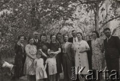 Wiosna 1943, Kiszyniów, Rumunia.
Wielkanoc.
Fot. NN, zbiory Ośrodka KARTA, udostępnił Tadeusz Gaydamowicz.