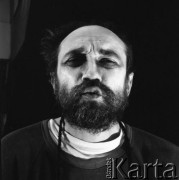 Lata 70., Polska.
Andrzej Mitan (ur.1950) - artysta, animator sztuki, performer.
Fot. Irena Jarosińska, zbiory Ośrodka KARTA