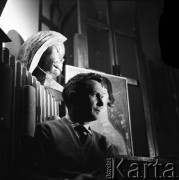 1962, Olsztyn, Polska.
Malarz Andrzej Samulowski.
Fot. Irena Jarosińska, zbiory Ośrodka KARTA