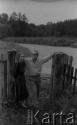 Lata 60. lub 70., Polska.
Kobieta i mężczyzna.
Fot. Irena Jarosińska, zbiory Ośrodka KARTA