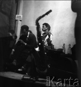 Sierpień 1956, Sopot, Polska
I Ogólnopolski Festiwal Muzyki Jazzowej. Muzycy za kulisami.
Fot. Irena Jarosińska, zbiory Ośrodka KARTA