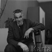 1964, Polska.
Rzeźbiarz ludowy Zygmunt Skrętowicz.
Fot. Irena Jarosińska, zbiory Ośrodka KARTA