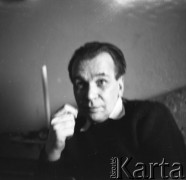Lata 60., Polska.
Portret mężczyzny.
Fot. Irena Jarosińska, zbiory Ośrodka KARTA