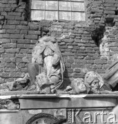 Lata 50., Warszawa, Polska.
Lapidarium przy kościele św. Floriana. 
Fot. Irena Jarosińska, zbiory Ośrodka KARTA