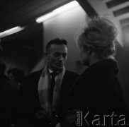 1960, Polska.
Reżyser Stanisław Różewicz oraz aktorka Krystyna Cierniak.
Fot. Irena Jarosińska, zbiory Ośrodka KARTA
