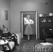 1960, Warszawa, Polska.
Aktorka Barbara Drapińska.
Fot. Irena Jarosińska, zbiory Ośrodka KARTA