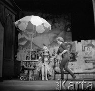 1960, Warszawa, Polska.
Aktorka Lucyna Winnicka na scenie Teatru Dramatycznego podczas próby spektaklu 