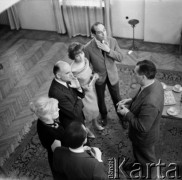 1960, Polska.
Uroczystość przyznania Złotej Kaczki Jerzemu Kawalerowiczowi za film 