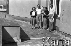 Lata 50. lub 60., Polska.
Osoby.
Fot. Irena Jarosińska, zbiory Ośrodka KARTA