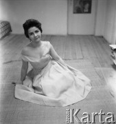 Lata 50. lub 60., Polska.
Kobieta o pseudonimie 