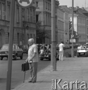1977, Warszawa, Polska
Przystanek autobusowy na ul. Podwale
Fot. Irena Jarosińska, zbiory Ośrodka KARTA