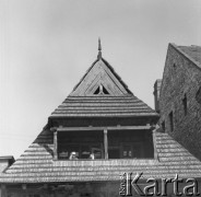 lata 70-te, Kazimierz Dolny, Polska
Zabytkowy dom przy rynku
Fot. Irena Jarosińska, zbiory Ośrodka KARTA